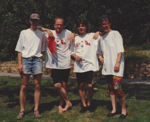 Die vier Gründerinnen und Gründer der Kinderanimation Spiel-o-Top